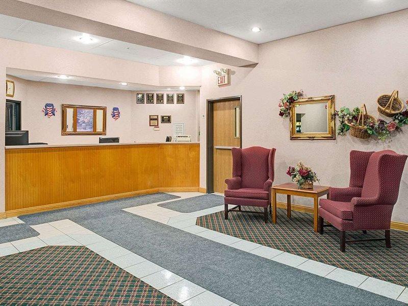 Travelodge By Wyndham St. Louis Berkeley Ngoại thất bức ảnh